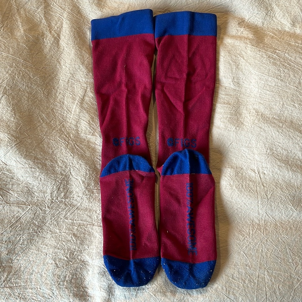 FIGS compression socks- S